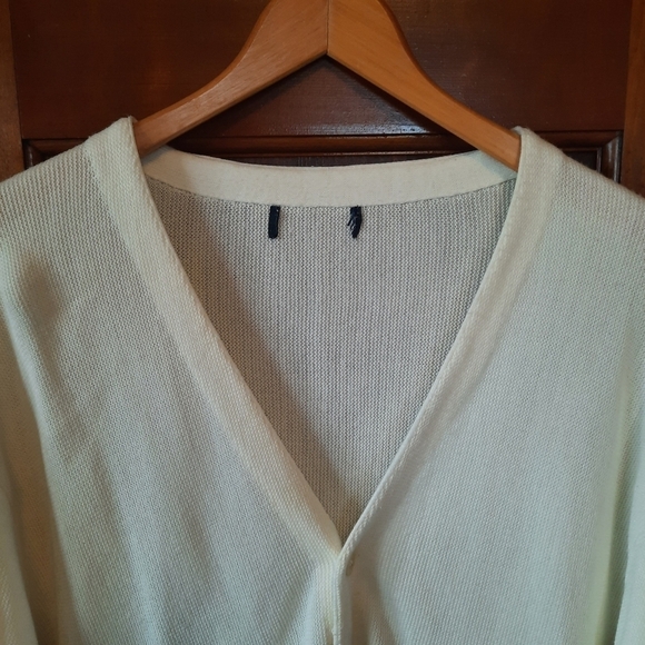 Vintage off white Grandpa style v-neck knit cardigan sweater unisex - Picture 4 of 9